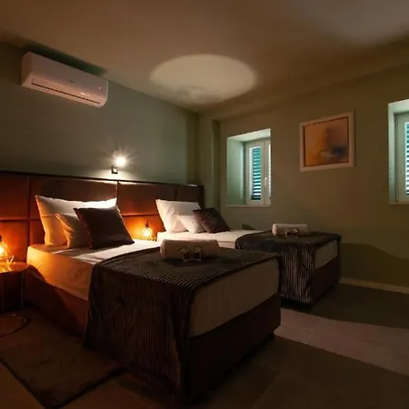 X Boutique Marinac Studio Apartments & Rooms Sibenik Exterior photo