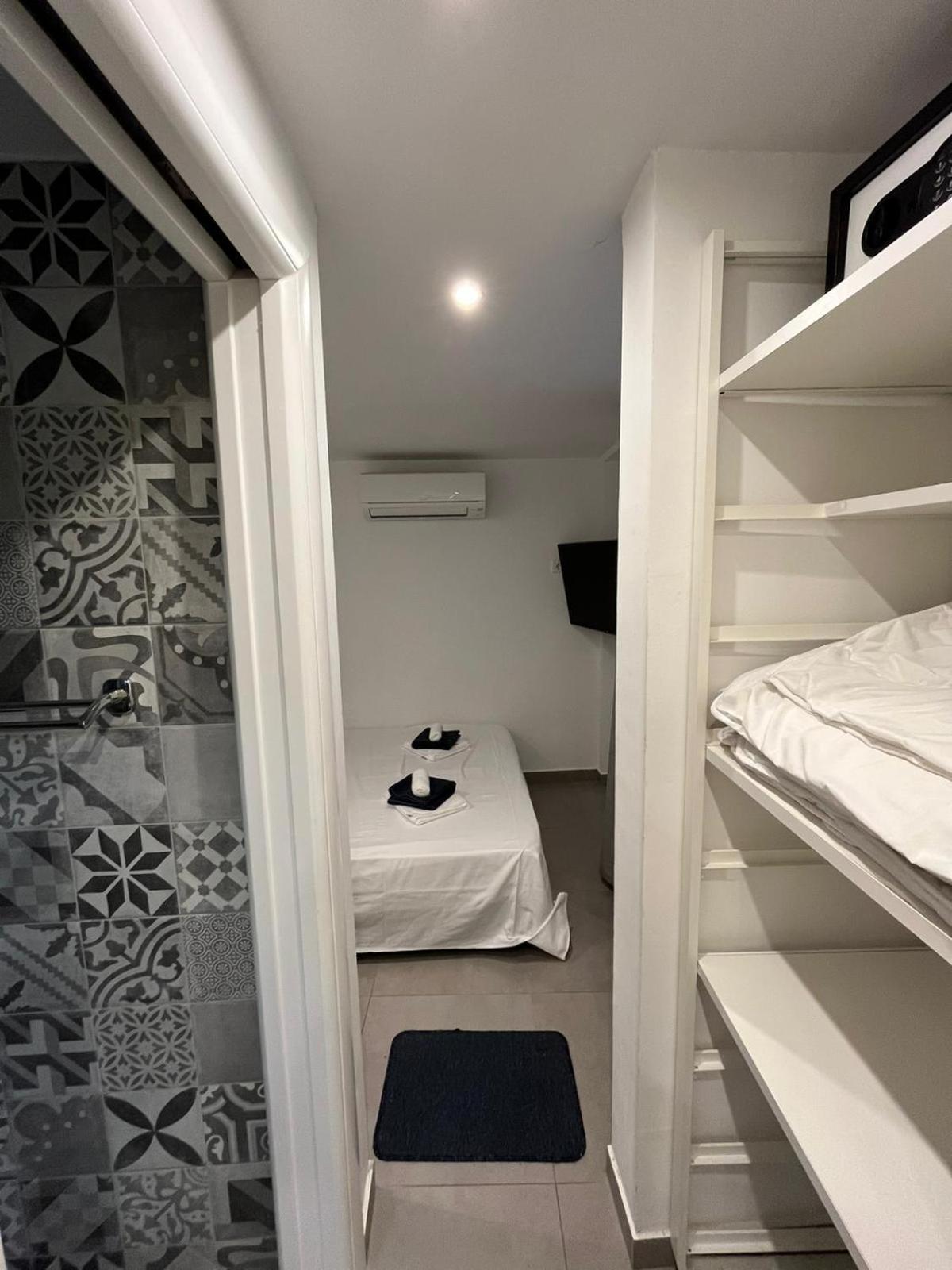 X Boutique Marinac Studio & Apartment *