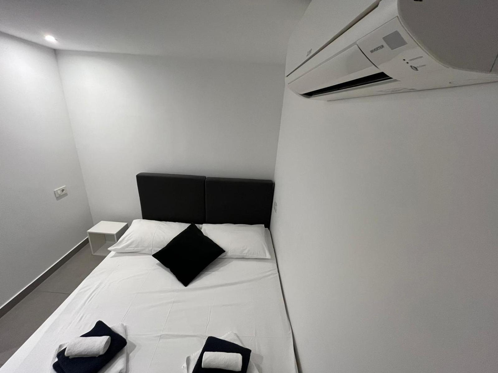 X Boutique Marinac Studio & Apartment *